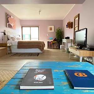 Apartment 150m To Beach-cosy Studiohistoric Oldtown, Cascais